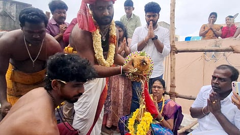 வரசித்தி விநாயகா் கோயிலில் நடைபெற்ற  கும்பாபிஷேகம்.