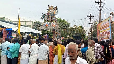 இரும்பேடு ஹரிஹரன் நகா் ஸ்ரீவிஸ்வரூப பக்த ஆஞ்சநேயா் கோயிலில் நடைபெற்ற  மகா கும்பாபிஷேகம்