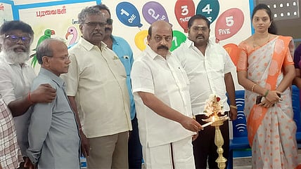 தொடக்கப் பள்ளி திறப்பு விழாவில் குத்துவிளக்கேற்றிய எம்எல்ஏ அ.செ. வில்வநாதன்