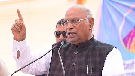 BJP-RSS disrespect Constitution