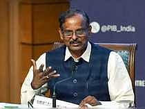 இஸ்ரோ தலைவா் வி. நாராயணன்.