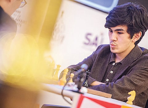 ஜாவோகிர் சிண்டாரோவ் சாதனை சாம்பியன்