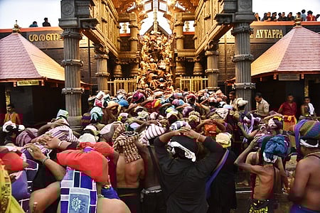 சபரிமலை மண்டல பூஜை வருவாய் ரூ. 332 கோடியைக் கடந்தது! கடந்த ஆண்டைவிட அதிகம்!