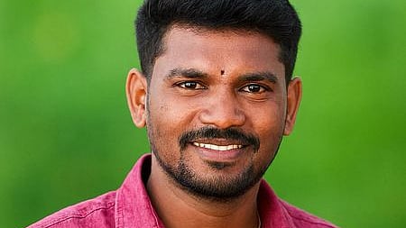 திருமணமான சில மணி நேரத்தில் குளத்தில் சடலமாக மிதந்த மணமகன்: போலீஸாா் விசாரணை