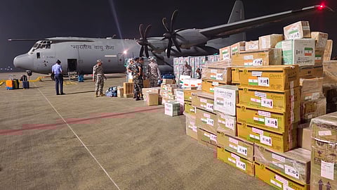 இந்தியாவிலிருந்து இலங்கைக்குச் சென்றடைந்த 10 டன் நிவாரணப் பொருள்கள்!