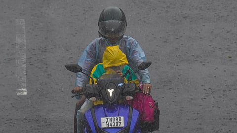 இரவு 10 மணி வரை 20 மாவட்டங்களில் மழைக்கு வாய்ப்பு!