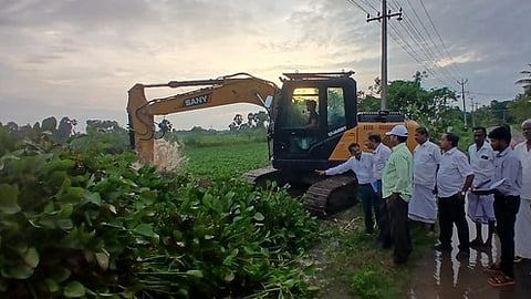 ‘ஆகாயத்தாமரை செடிகள் அகற்றும் பணி  தீவிரப்படுத்தப்பட்டுள்ளது’