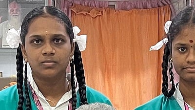 ஸ்ரீ சண்முகா மெட்ரிக் மேல்நிலைப்பள்ளி மாணவ, மாணவிகள் சிறப்பிடம்