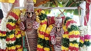 திருப்பரங்குன்றம் கோயிலில் காா்த்திகை தேரோட்டம்: மலை மீது ஏற்றப்பட்ட மகா தீபம்