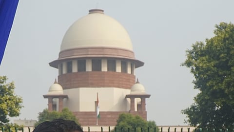 எஸ்ஐஆா் பணிச்சுமையை குறைக்க கூடுதல் பணியாளா்களை நியமிக்க வேண்டும்: உச்சநீதிமன்றம்