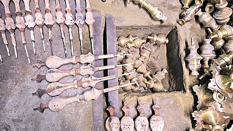 தனிச்சிறப்புடைய நாச்சியார்கோவில் குத்துவிளக்குகள்