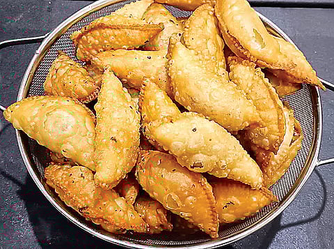 கர்ச்சிக்கா