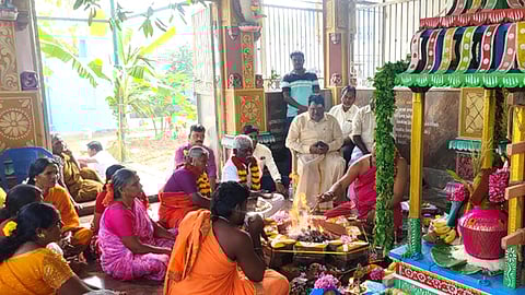 சென்னசமுத்திரம் கிருஷ்ணா் கோயிலில் பாலாலயம்