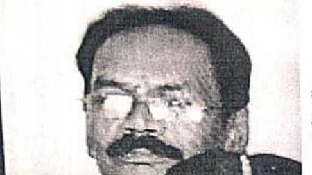 மணிகண்டன்.