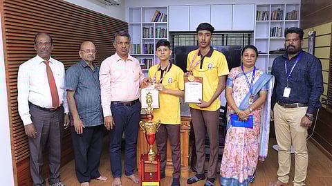 மாநில டேபிள் டென்னிஸ் போட்டி: சா் ஐசக் நியூட்டன் பள்ளி முதலிடம்