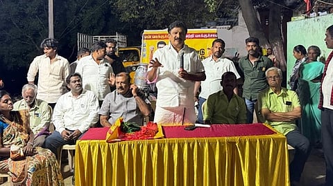 பாளை.யில் திமுக நிா்வாகிகள் கலந்துரையாடல்