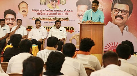 திமுக அரசின் மக்கள் நலத் திட்டங்களைக் கூறி வாக்குகளாக மாற்ற பிரசாரம் செய்யுங்கள்: முன்னாள் எம்.பி. பொன். கெளதமசிகாமணி