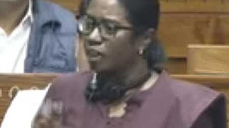 ராணி ஸ்ரீகுமாா்