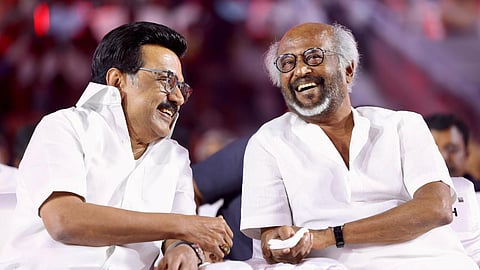 நடிகர் ரஜினிகாந்துடன் முதல்வர் ஸ்டாலின்.