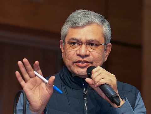 மத்திய ரயில்வே அமைச்சர் அஸ்வினி வைஸ்ணவ்