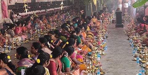 ஆத்தூா் ஸ்ரீகாயநிா்மலேஸ்வரா் கோயிலில் 108 வலம்புரி சங்காபிஷேகம்