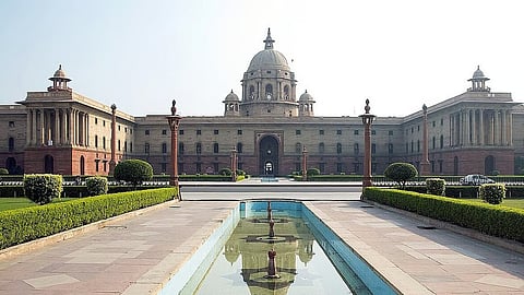 மத்திய அரசுப் பணிக்கு மாறுதல்: 
பெண்கள், எஸ்சி/எஸ்டி அதிகாரிகளுக்கு முன்னுரிமை அளிக்க அறிவுறுத்தல்!