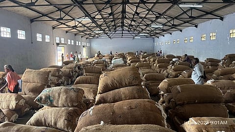 நாமக்கல் வேளாண் சங்கத்தில் 
ரூ. 29 லட்சத்துக்கு பருத்தி ஏலம்