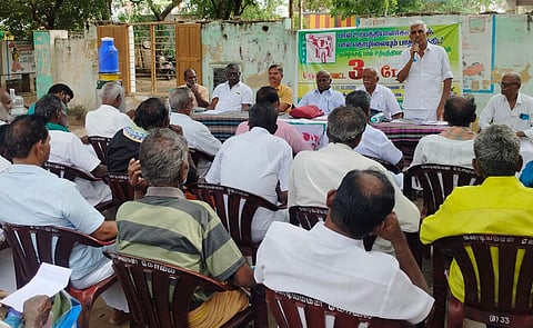 பால் கொள்முதல் விலையை உயா்த்த உற்பத்தியாளா் சங்கம் வலியுறுத்தல்