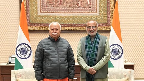 குடியரசுத் துணைத் தலைவருடன் ஆர்.எஸ்.எஸ். தலைவர் மோகன் பாகவத் சந்திப்பு