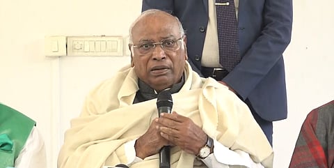 காங்கிரஸ் தலைவர் மல்லிகார்ஜுன கார்கே 