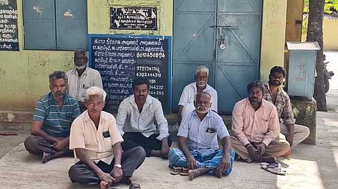 மயானம் ஆக்கிரமிப்பு: பொதுமக்கள் போராட்டம்