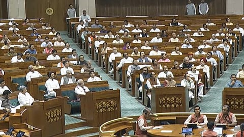 நாடாளுமன்றத்தில் ஒலித்த தமிழக எம்.பி.க்களின் குரல்கள்... 