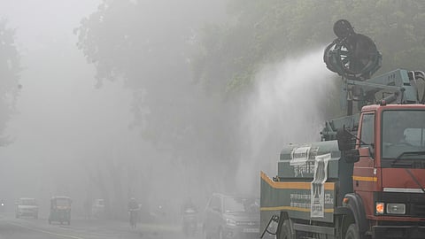 தில்லியில் கட்டுப்பாடு அமலுக்குப் பிறகும் நீடிக்கும் காற்று மாசு!