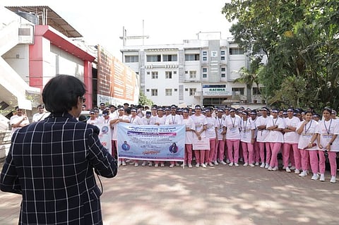 சாமியாா்மடத்தில் விழிப்புணா்வுப் பேரணி