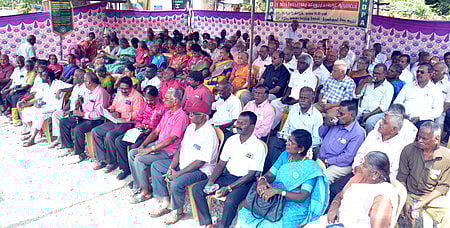 ஊரக வளா்ச்சித் துறை ஓய்வூதியா்கள் ஆா்ப்பாட்டம்