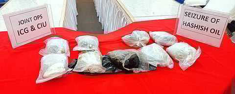 இலங்கைக்கு கடத்தவிருந்த   கஞ்சா எண்ணெய் பறிமுதல்