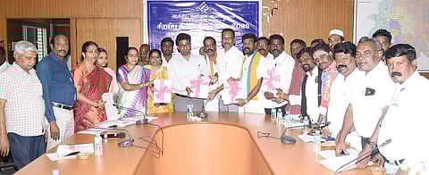 கள்ளக்குறிச்சி மாவட்டத்தில் 10.76 லட்சம் வாக்காளா்கள்: 84,329 போ் நீக்கம்