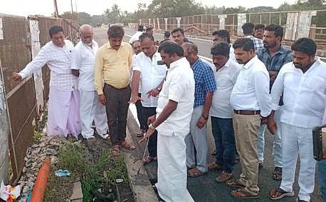 ரயில்வே மேம்பாலம் பராமரிப்பு பணி: எம்எல்ஏ ஆய்வு