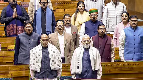 பிரதமர் நரேந்திர மோடி மற்றும் மத்திய அமைச்சர்கள்.