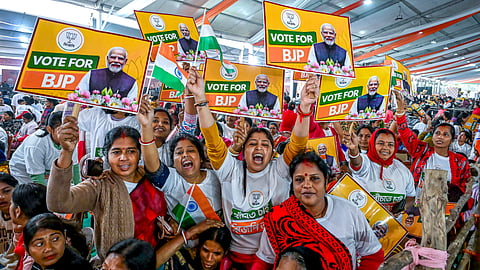 பிரதமர் மோடி பங்கேற்கவிருந்த பொதுக்கூட்டத் திடலில் மக்கள் 