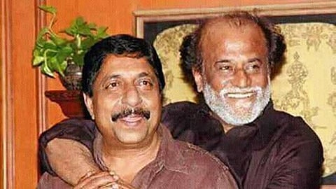 மலையாள நடிகர் ஸ்ரீனிவாசனுடன் ரஜினிகாந்த் 