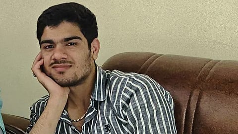 இந்திய மாணவர் கௌரவ் சிங் நாக் 