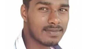 கொலை செய்யப்பட்ட சத்தியமூா்த்தி.