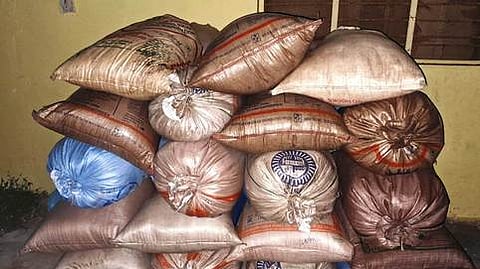 ரேஷன் அரிசி.