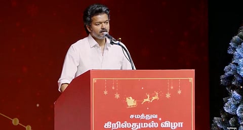 கிறிஸ்துமஸ் விழாவில் விஜய் 