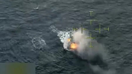 பசிபிக் பெருங்டல் 
மேலும் ஒரு படகு மீது அமெரிக்கா தாக்குதல்