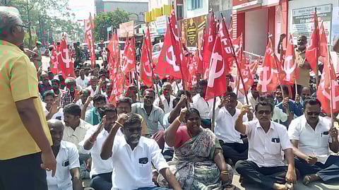 போராட்டத்தில் ஈடுபட்ட சிஐடியு அமைப்பினா்