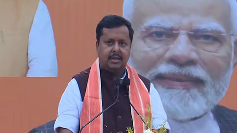 ராகுல் பகுதி நேர அரசியல்வாதி
- பாஜக தேசிய செயல் தலைவா் நிதின் நவீன் விமா்சனம்