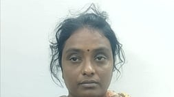 முதியவரை ஏமாற்றி நகை பறித்த பெண் கைது