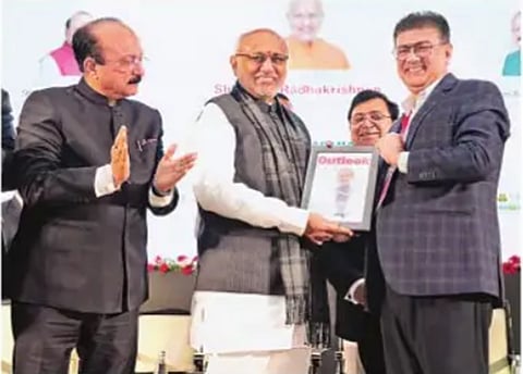 புதுதில்லியில் செவ்வாய்க்கிழமை நடைபெற்ற ‘ஏஐ’ தேசிய மாநாட்டில் சிறப்பு விருந்தினராகக் கலந்துகொண்ட குடியரசு துணைத் தலைவர் சி.பி.ராதாகிருஷ்ணன்.